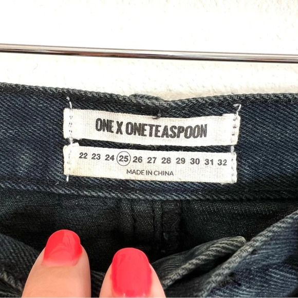 One Teaspoon Black Denim Junkyard Destroyed Mini Skirt Size 25 - Picture 6 of 15